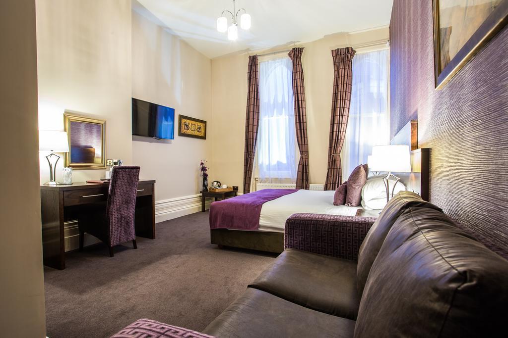 The Duke Of Edinburgh Hotel & Bar Barrow-in-Furness Exterior foto