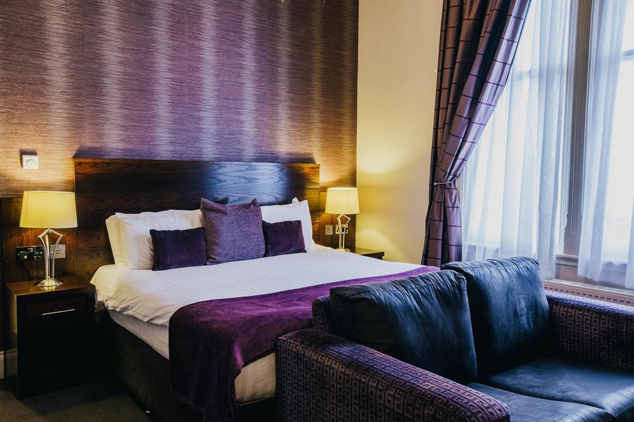 The Duke Of Edinburgh Hotel & Bar Barrow-in-Furness Exterior foto